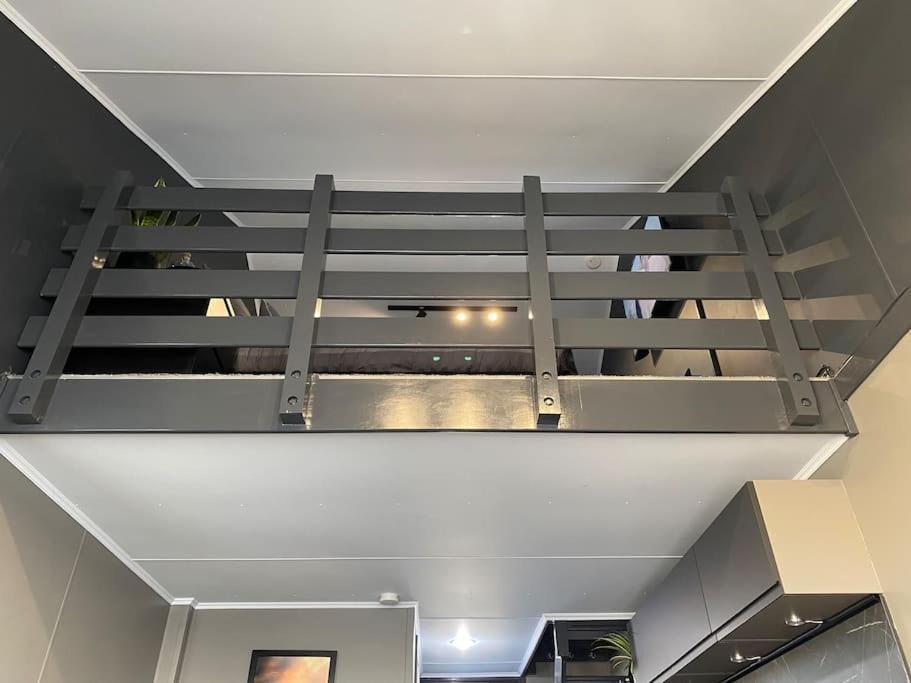 Apartment Seascape - Floating At Marina With Free Parking *